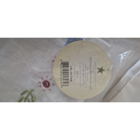 Retired Patience Brewster 08-30799 Embroidered Elephant Table Runner RARE NWT - Picture 5 of 8